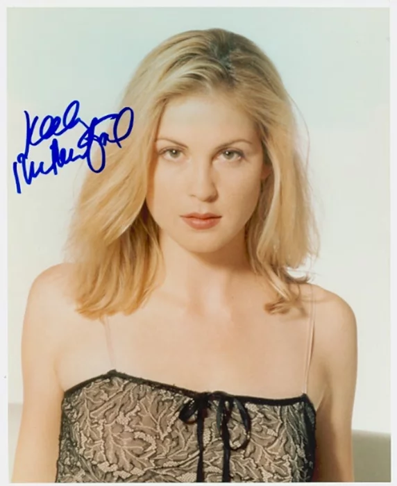 Kelly Rutherford autograph