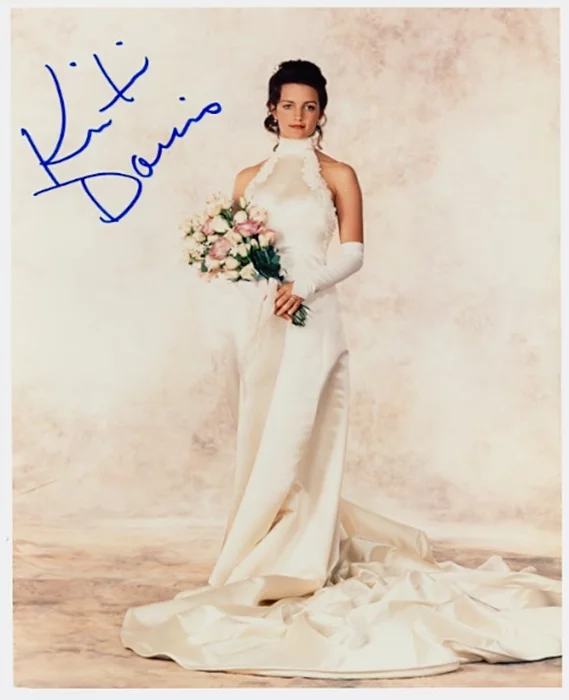 Kristin Davis autograph