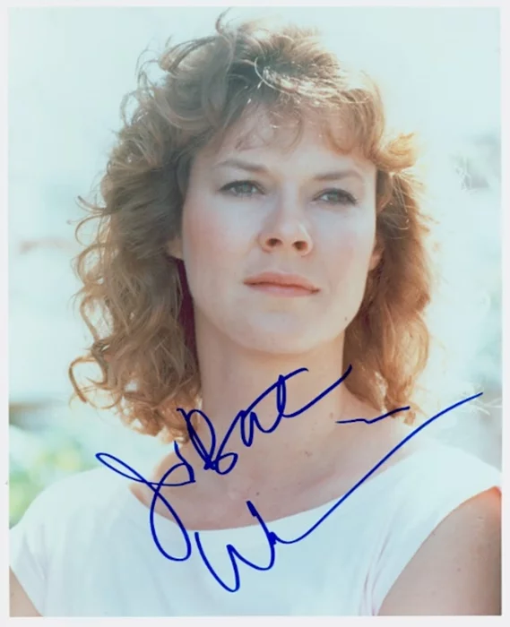 JoBeth Williams autograph