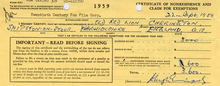 Hugh Griffith autograph