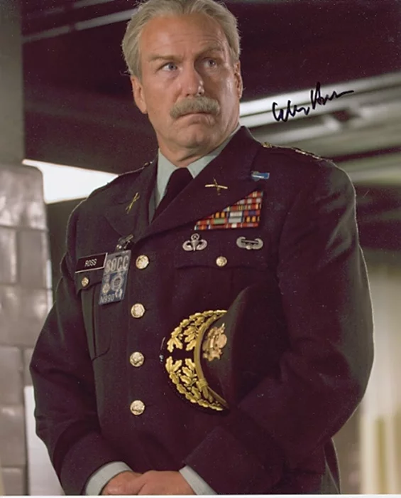 William Hurt autograph