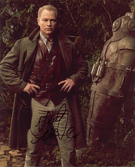 Neal McDonough autograph