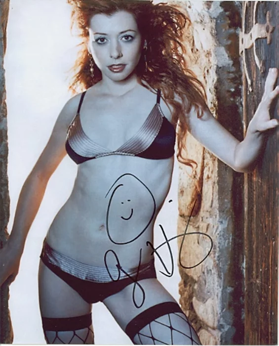 Alyson Hannigan autograph