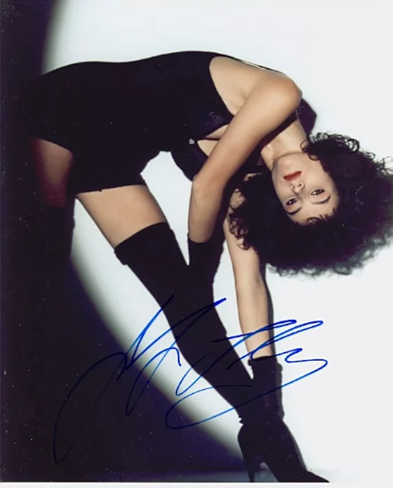 Jennifer Tilly autograph