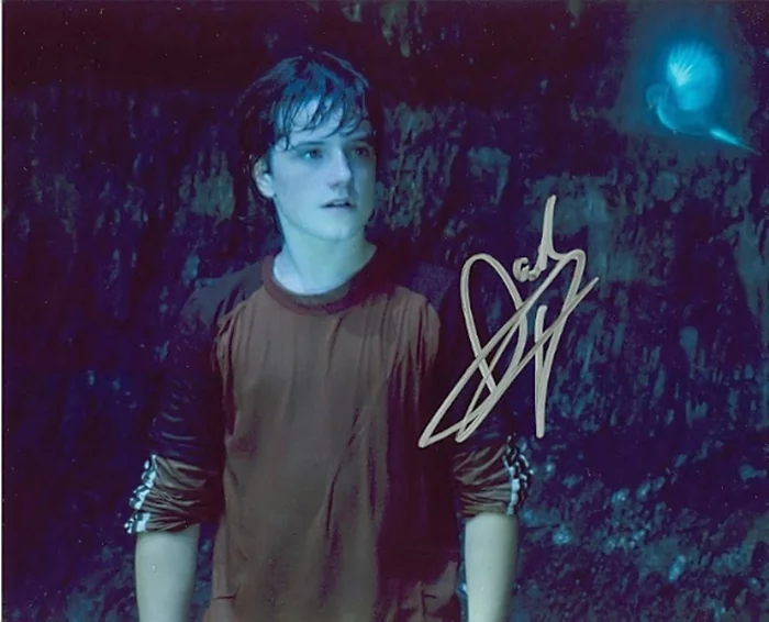 Josh Hutcherson autograph