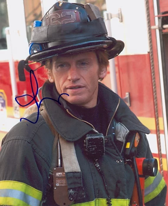 Denis Leary autograph
