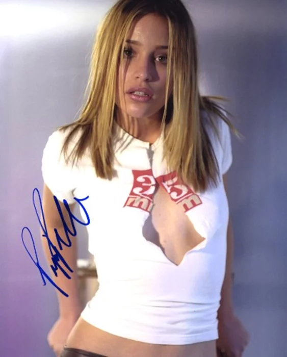 Piper Perabo autograph