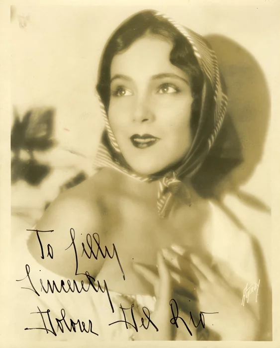 Dolores Del Rio autograph