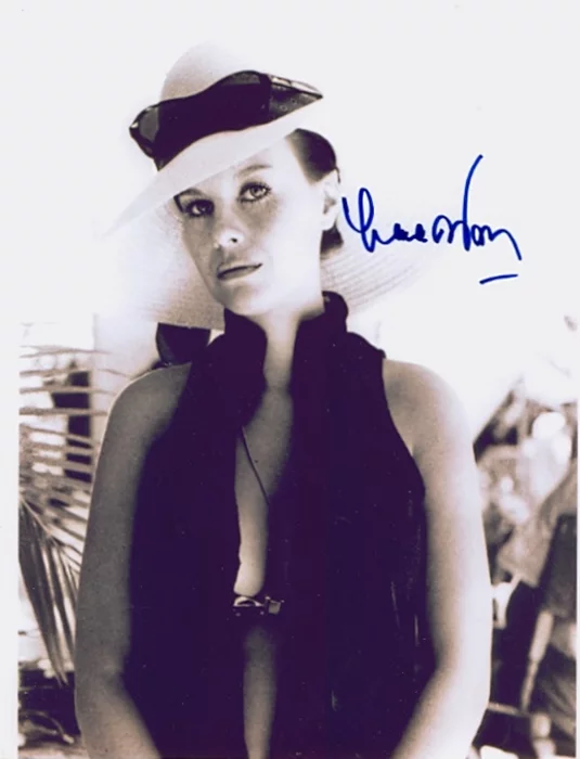Lana Wood autograph