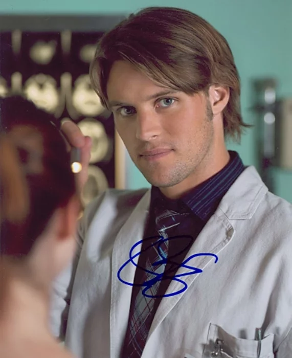 Jesse Spencer autograph