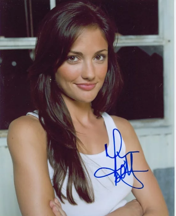 Minka Kelly autograph