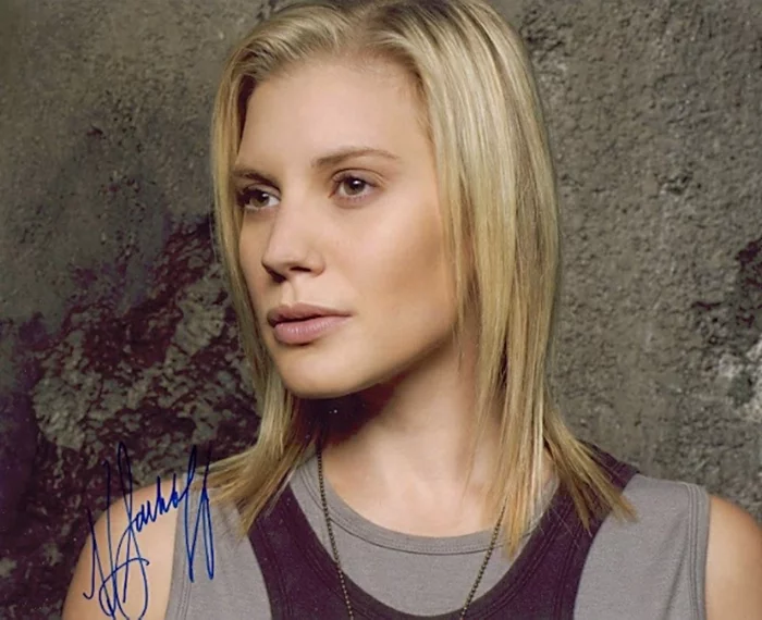 Katee Sackhoff autograph
