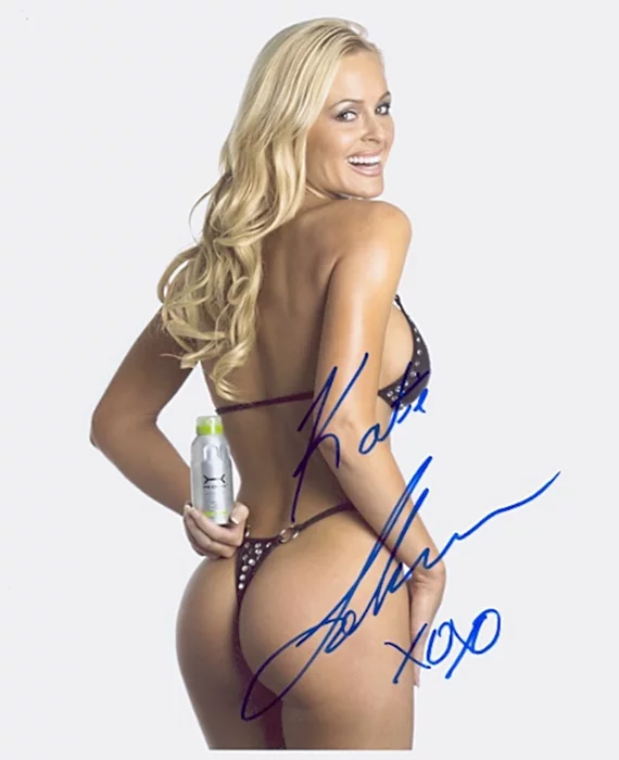 Katie Lohmann autograph