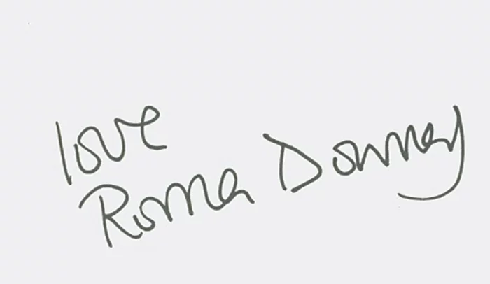 Roma Downey autograph