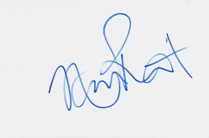 Navi Rawat autograph