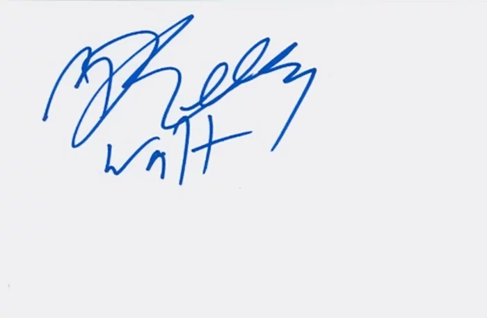 Malcolm David Kelley autograph