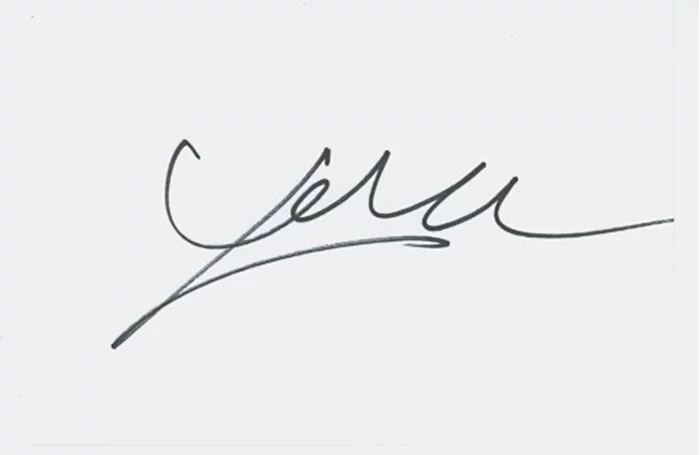 Claudia Black autograph
