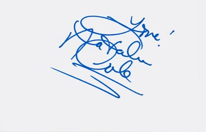 Natalie Cole autograph