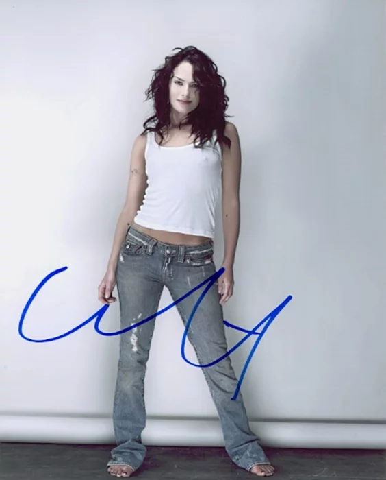 Lena Headey autograph