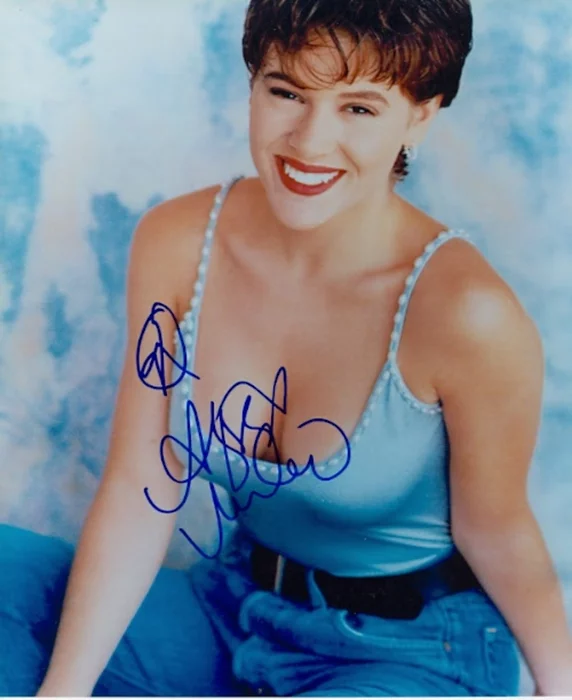 Alyssa Milano autograph