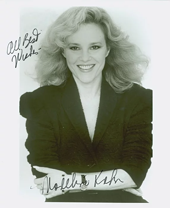 Madeline Kahn autograph