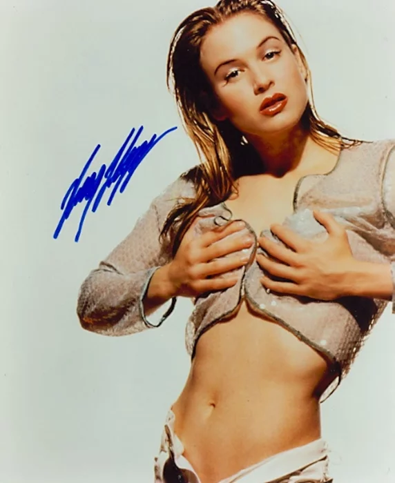 Renee Zellweger autograph