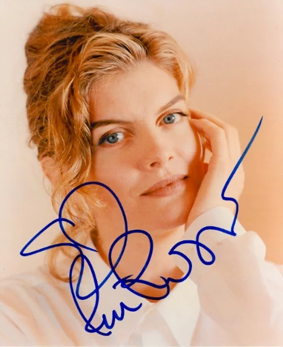 Rene Russo autograph