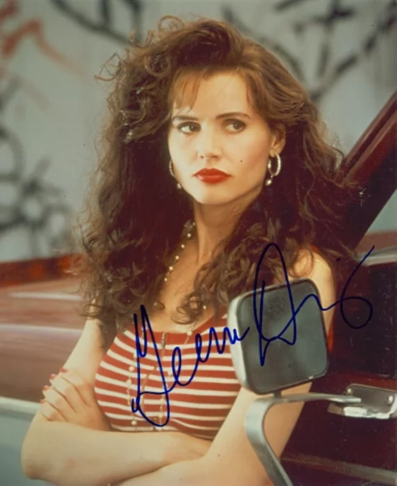 Geena Davis autograph