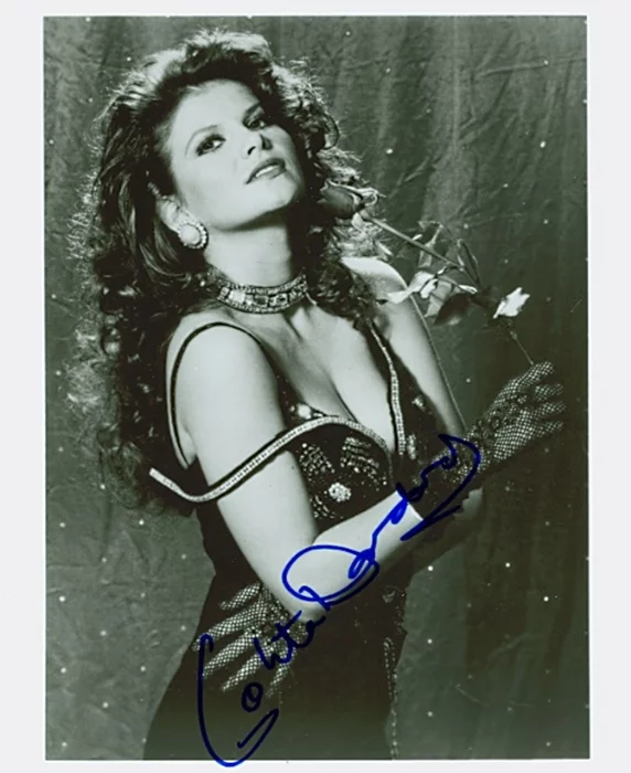 Lolita Davidovich autograph