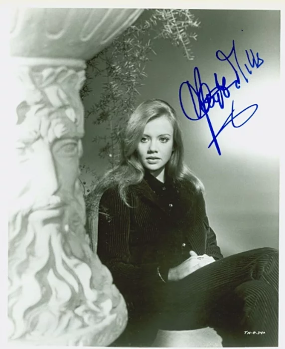 Hayley Mills autograph
