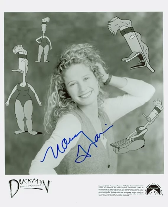 Nancy Travis autograph