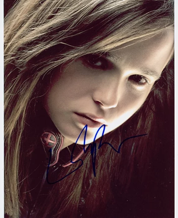Ellen Page autograph