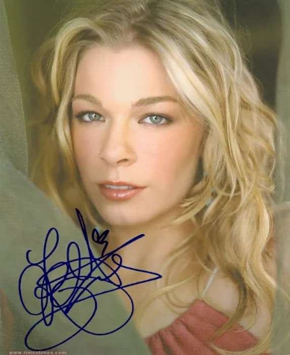 Leann Rimes autograph