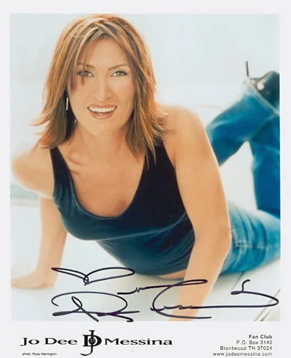 JoDee Messina autograph
