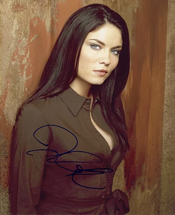 Jodi Lyn O'Keefe autograph