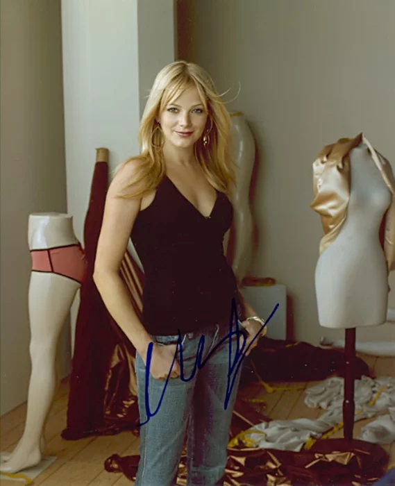 Molly Stanton autograph