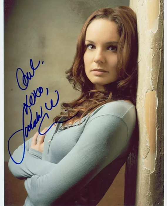 Sarah Wayne Callies autograph