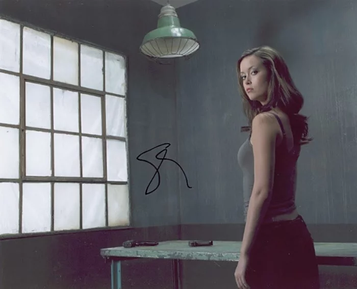 Summer Glau autograph