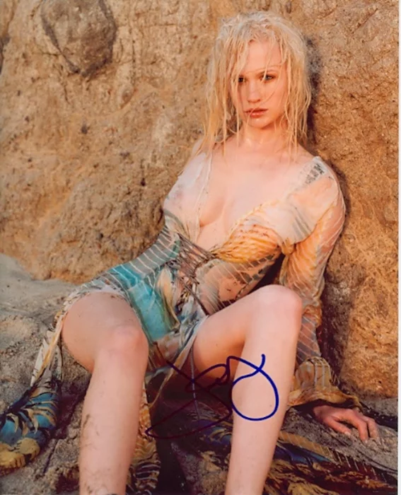 January Jones autograph