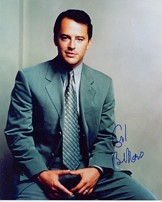 Gil Bellows autograph