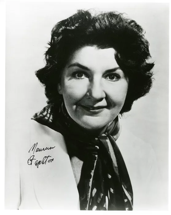 Maureen Stapleton autograph