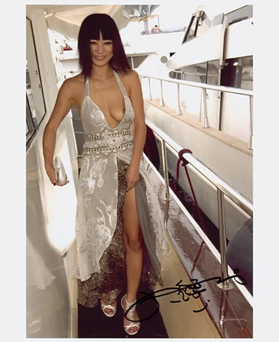 Bai Ling autograph