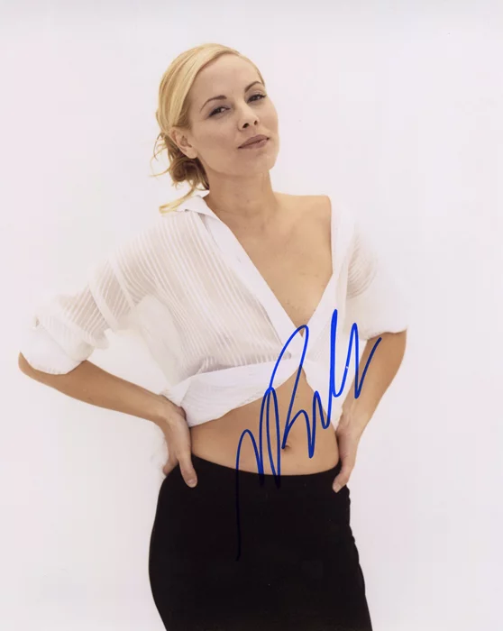 Maria Bello autograph