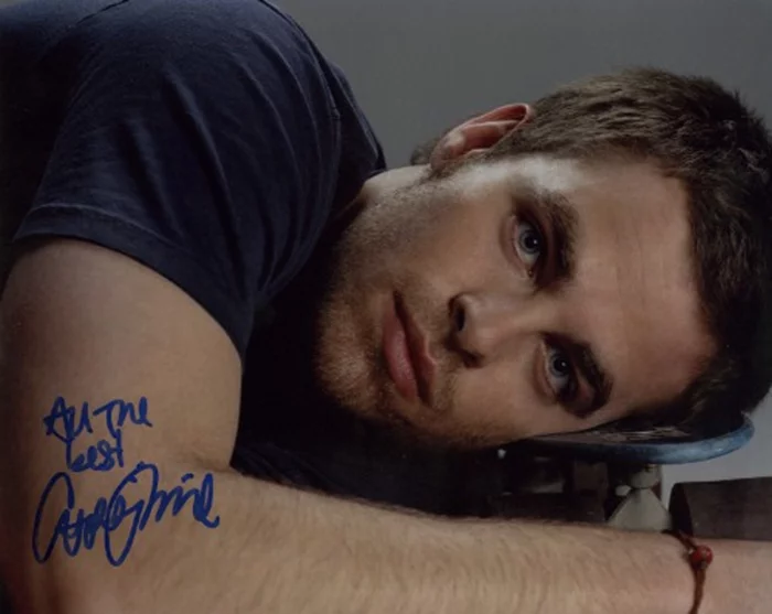 Chris Pine autograph