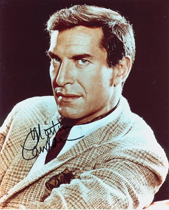 Martin Landau autograph