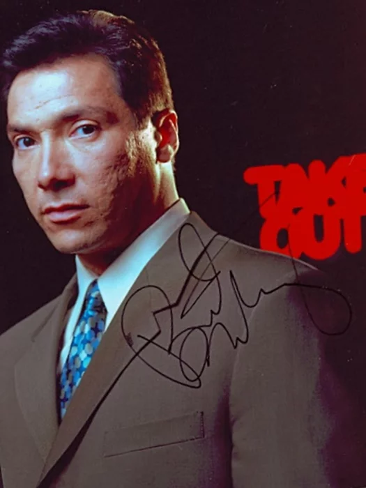 Benito Martinez autograph