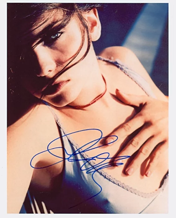 Jodi Lyn O'Keefe autograph