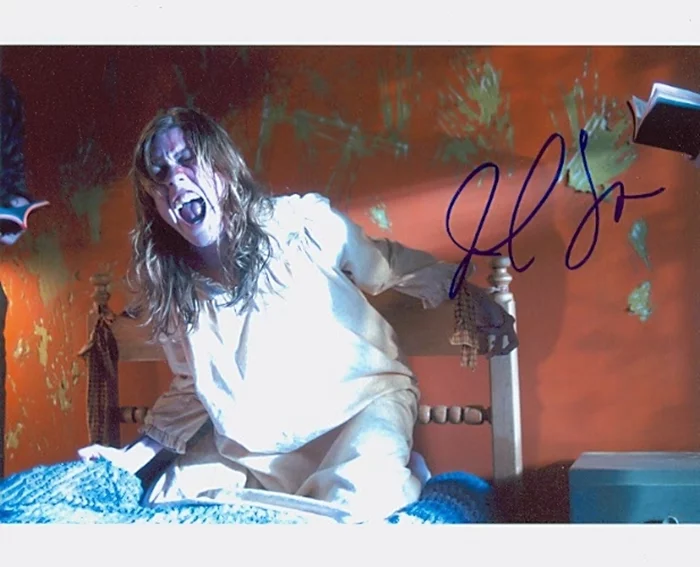 Jennifer Carpenter autograph