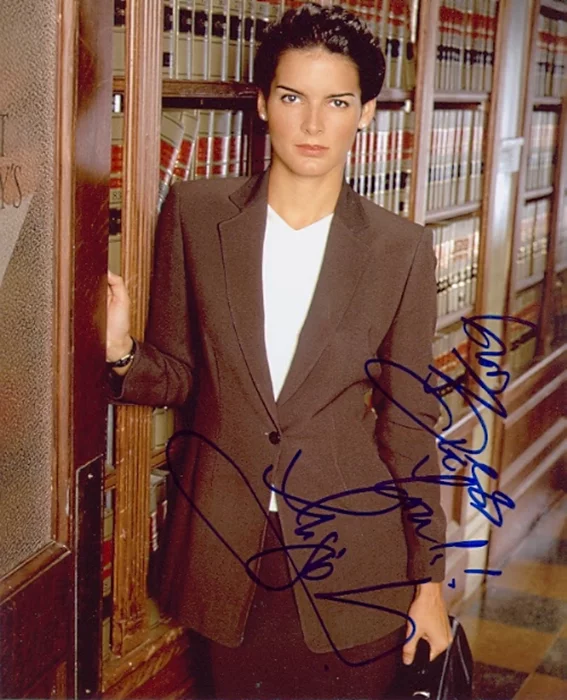 Angie Harmon autograph