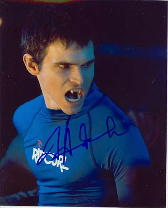 Tad Hilgenbrink autograph